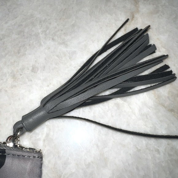 Ah!dorned camo tassel pouches - Picture 9 of 13